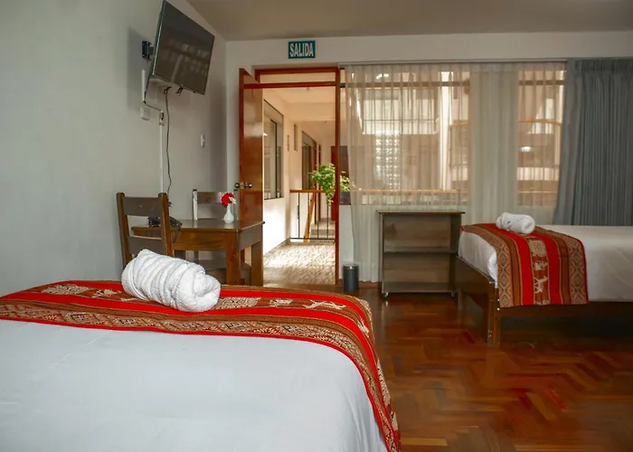 Del Prado Hometown Hotel