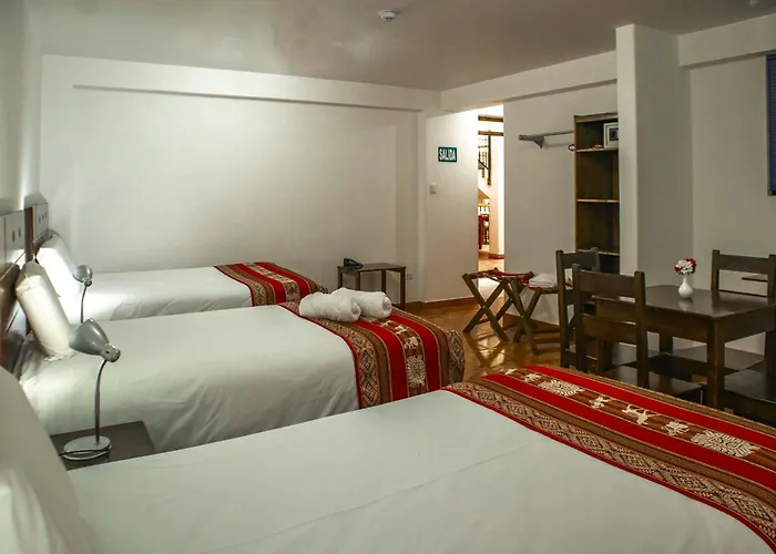 Del Prado Hometown Hotel 3*